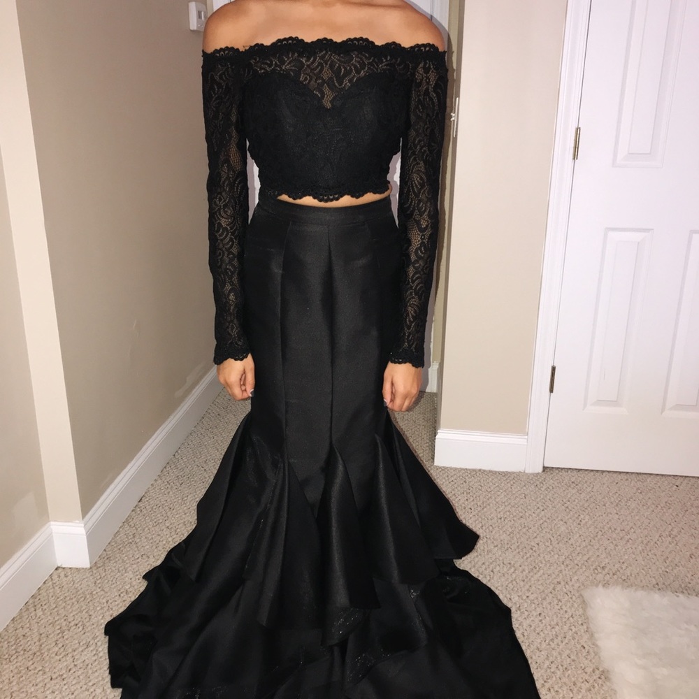 Prom Dress - Picture 2 of 3